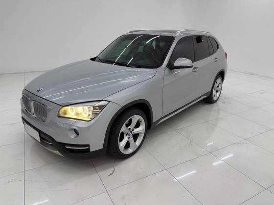 BMW X1 2.0 16V TURBO GASOLINA SDRIVE20I 4P AUTOMÁTICO BMW X1 2.0 16V TURBO GASOLINA SDRIVE20I 4P AUTOMÁTICO